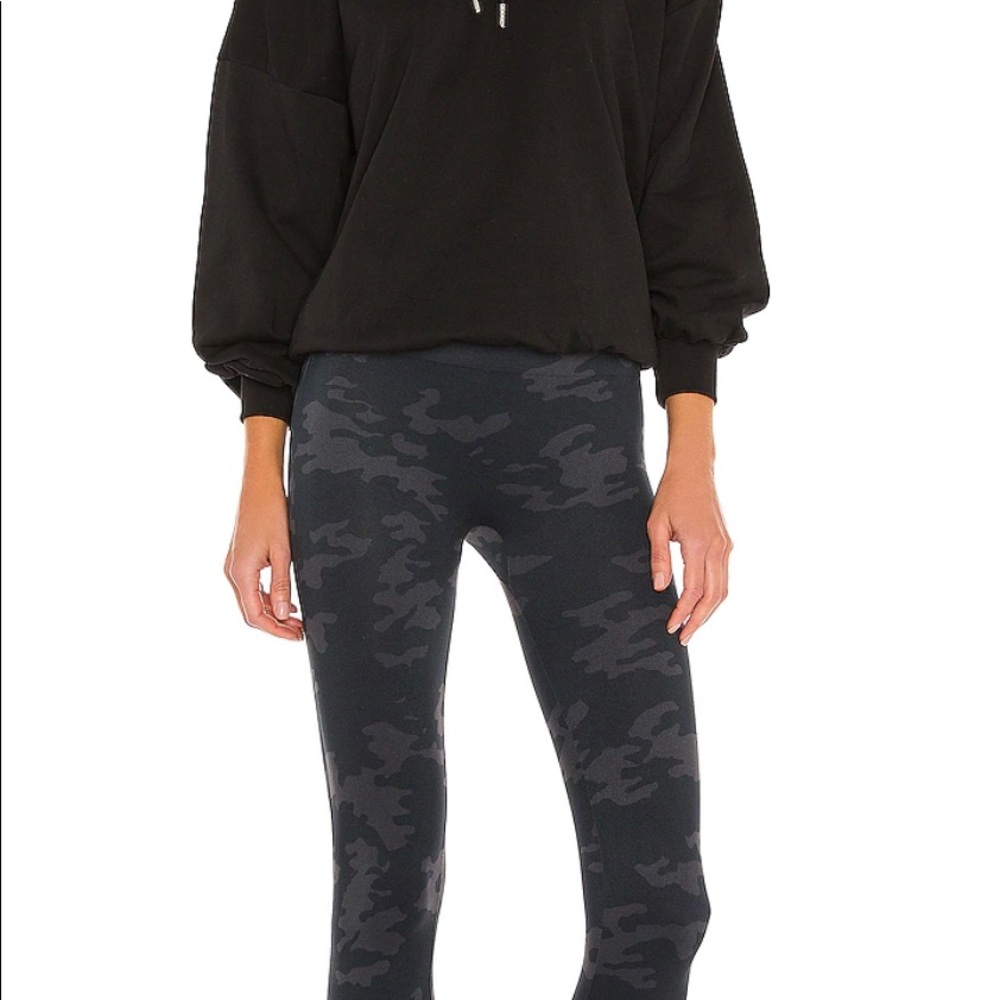 NWOT Spanx  “Look at me now Camo”